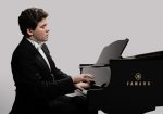 Музыкант из РФ Денис Мацуев сыграл для нью-йоркской публики